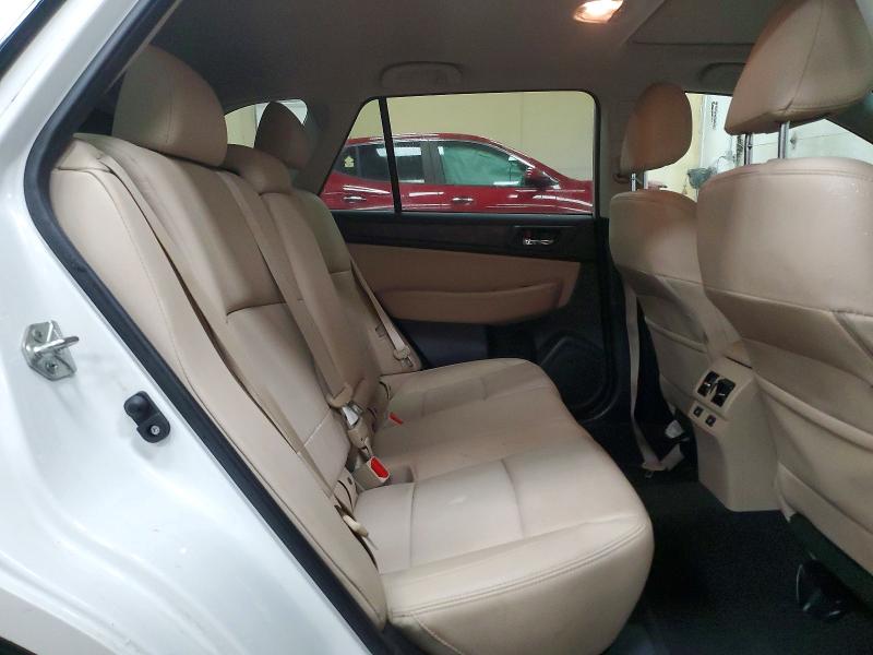 48066996 :رقم المزاد ، 4S4BSBNC0F3318060 vin ، 2015 Subaru Outback مزاد بيع