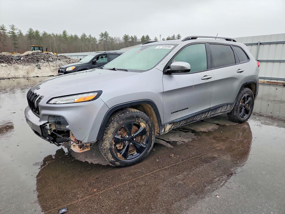 47155696 :رقم المزاد ، 1C4PJMCS3FW769629 vin ، 2015 Jeep Cherokee مزاد بيع