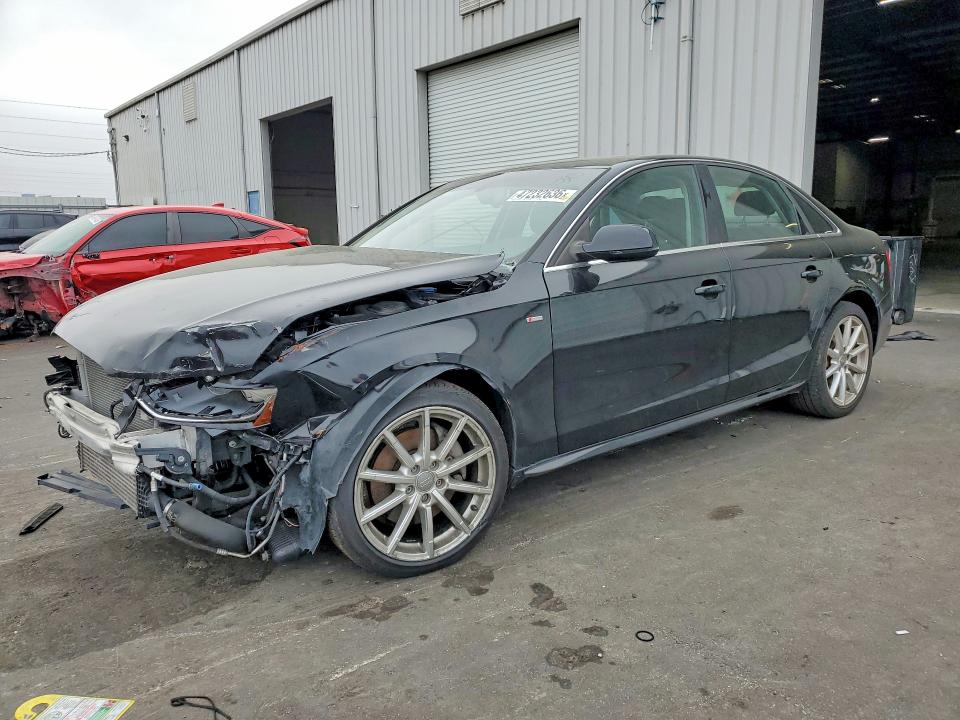 47232636 :رقم المزاد ، WAUEFAFLXFN038002 vin ، 2015 Audi A4 مزاد بيع