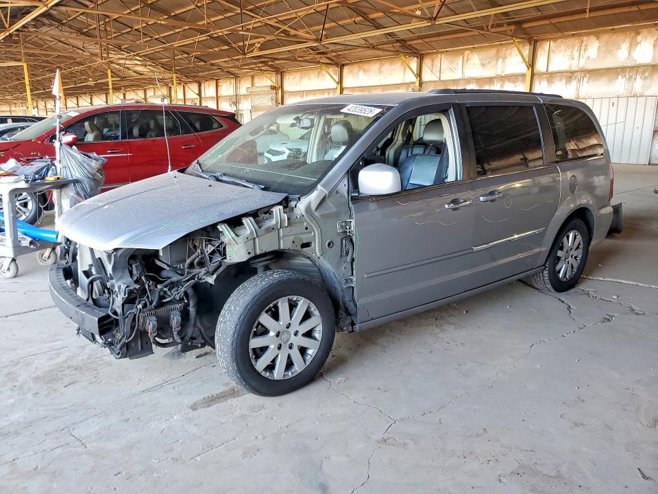 42039526 :رقم المزاد ، 2C4RC1BGXER326934 vin ، 2014 Chrysler Town & Country مزاد بيع