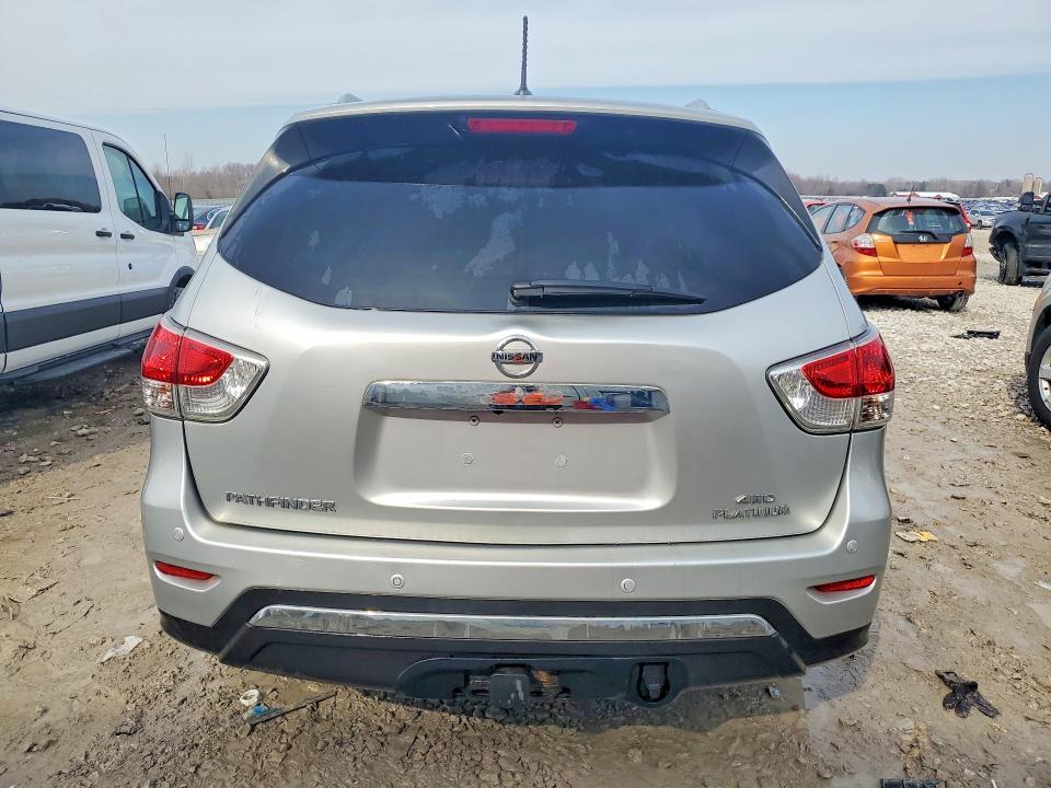 79916885 :رقم المزاد ، 5N1AR2MM6FC696014 vin ، 2015 Nissan Pathfinder مزاد بيع