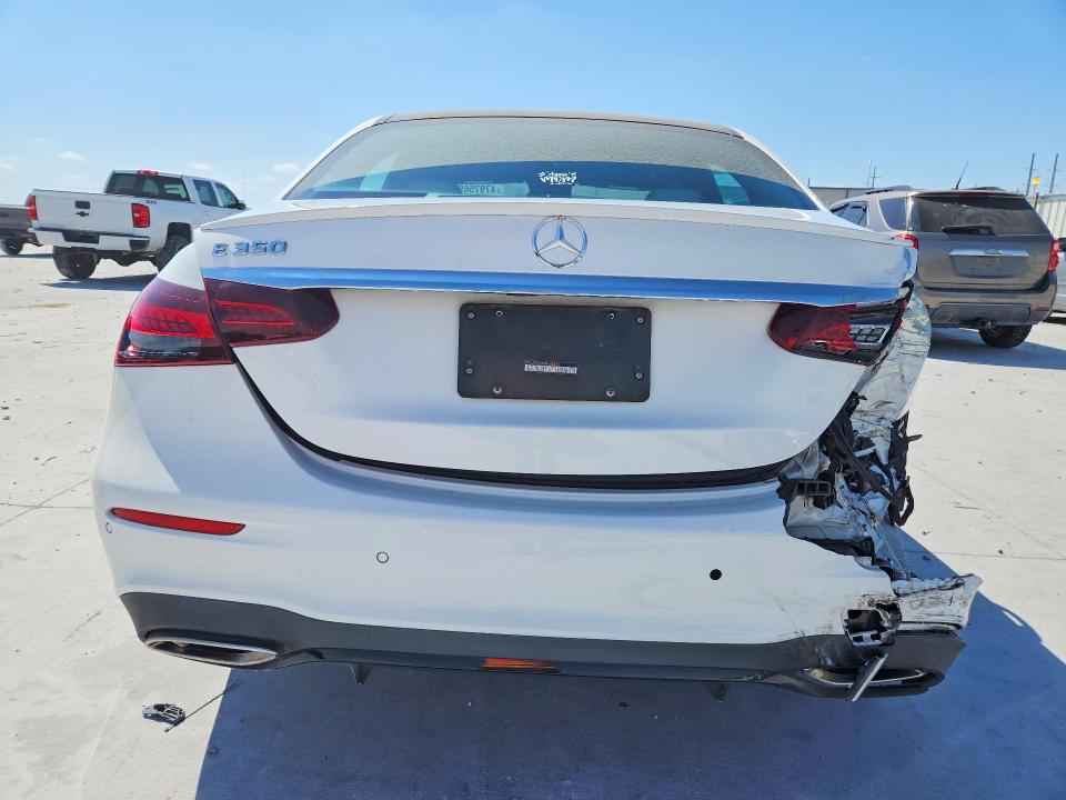 47975656 :رقم المزاد ، W1KZF8DB9NB044872 vin ، 2022 Mercedes-benz E مزاد بيع