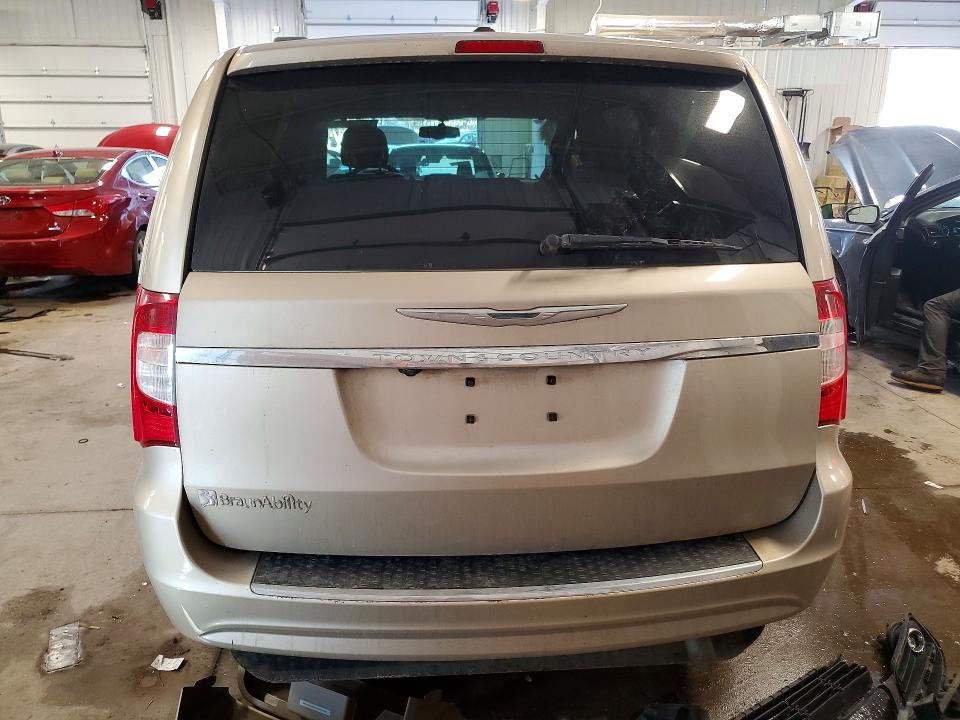 2013 Chrysler Town & Country მანქანა იყიდება აუქციონზე, vin: 2C4RC1BG3DR714697, აუქციონის ნომერი: 46289026