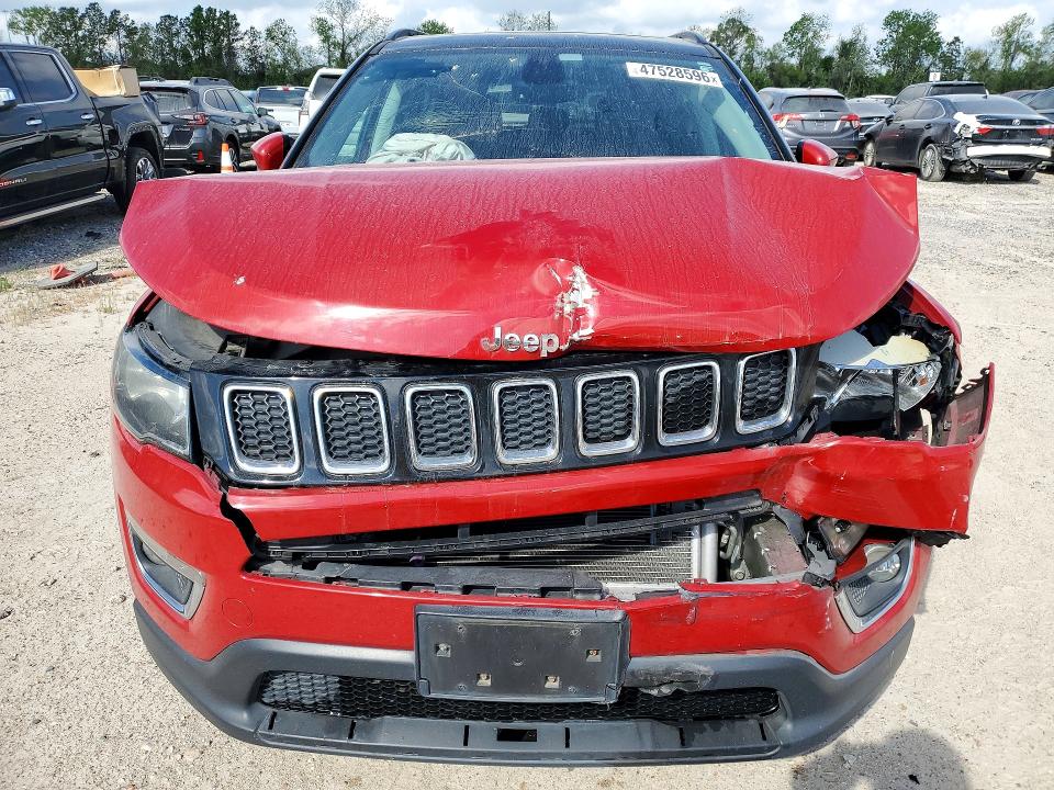 47528596 :رقم المزاد ، 3C4NJDCB6JT367108 vin ، 2018 Jeep Compass مزاد بيع