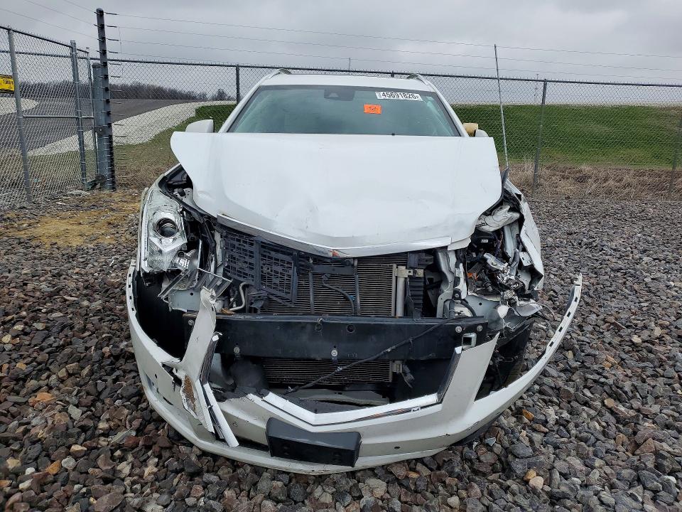 2015 Cadillac Srx მანქანა იყიდება აუქციონზე, vin: 3GYFNCE3XFS581289, აუქციონის ნომერი: 45691826