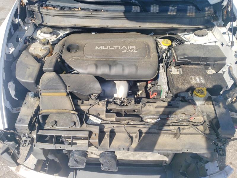 47056426 :رقم المزاد ، 1C4PJLCB3JD544027 vin ، 2018 Jeep Cherokee مزاد بيع