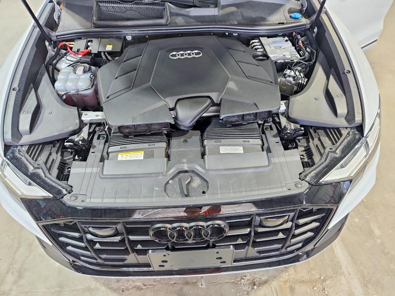 45609666 :رقم المزاد ، WA1EVBF1XND033763 vin ، 2022 Audi Q8 مزاد بيع