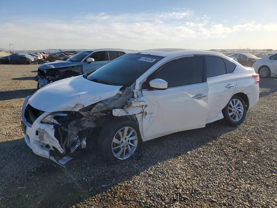 41945426 :رقم المزاد ، 3N1AB7AP8FY340694 vin ، 2015 Nissan Sentra مزاد بيع