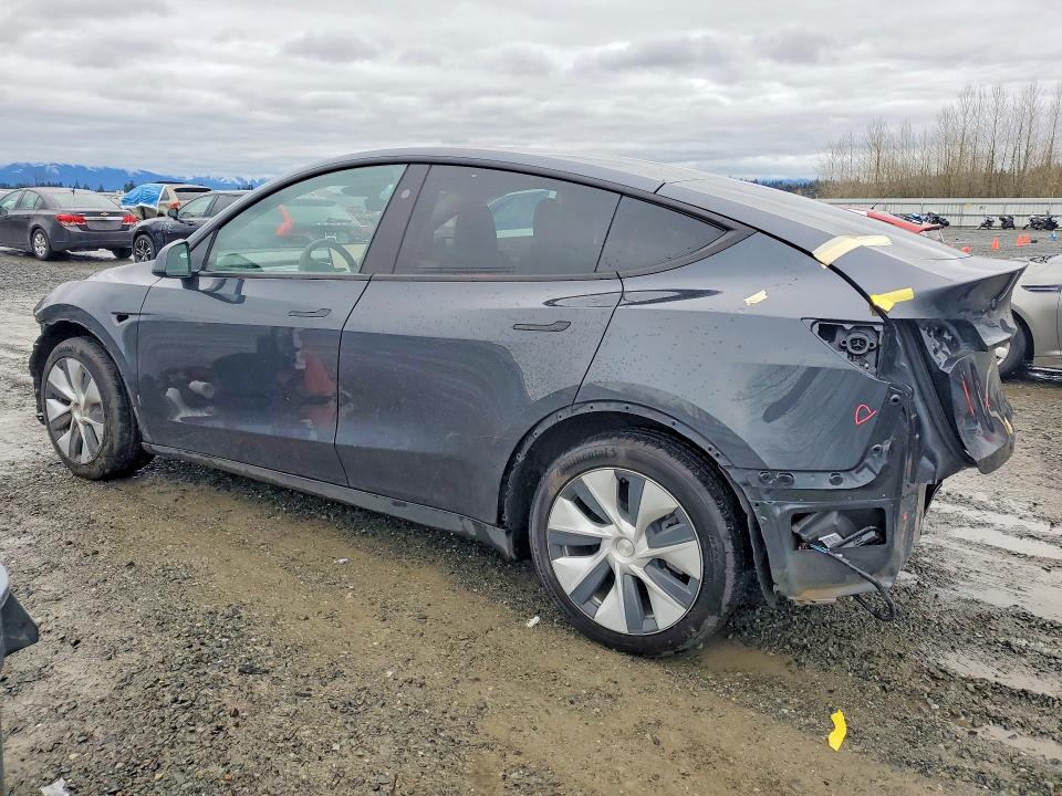 41812606 :رقم المزاد ، 7SAYGAEE3RF036372 vin ، 2024 Tesla Model Y مزاد بيع
