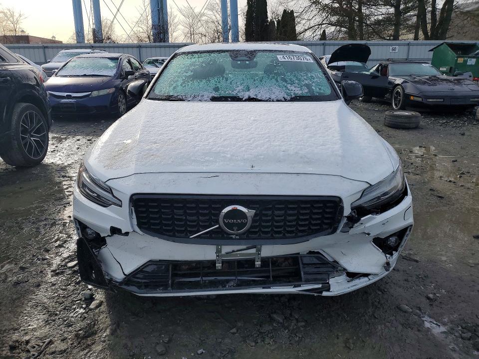 2024 Volvo S60 მანქანა იყიდება აუქციონზე, vin: 7JRL12FL6RG304057, აუქციონის ნომერი: 41673076