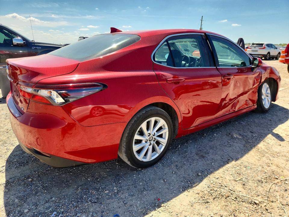46743656 :رقم المزاد ، 4T1C11AK8RU220939 vin ، 2024 Toyota Camry مزاد بيع