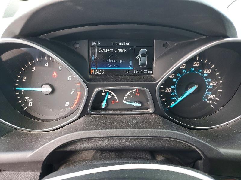 47639266 :رقم المزاد ، 1FMCU0J9XFUC61499 vin ، 2015 Ford Escape مزاد بيع