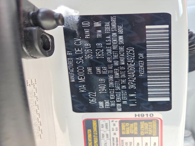 48168636 :رقم المزاد ، 3KPA24AD6NE492250 vin ، 2022 Kia Rio مزاد بيع