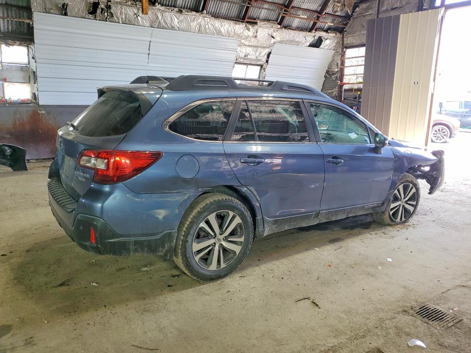 47076886 :رقم المزاد ، 4S4BSENC2J3263282 vin ، 2018 Subaru Outback مزاد بيع