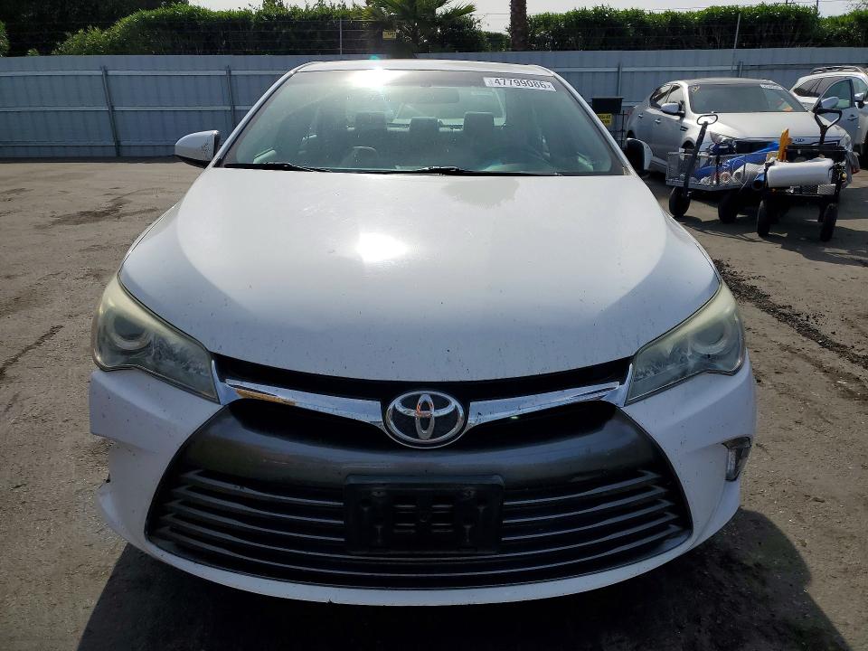 49451946 :رقم المزاد ، 4T4BF1FK0GR533606 vin ، 2016 Toyota Camry مزاد بيع