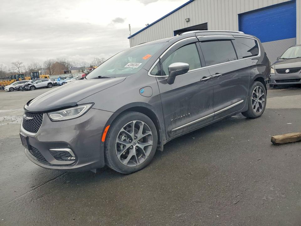 Продаж на аукціоні авто 2022 Chrysler Pacifica, vin: 2C4RC1N74NR130614, номер лоту: 48589306