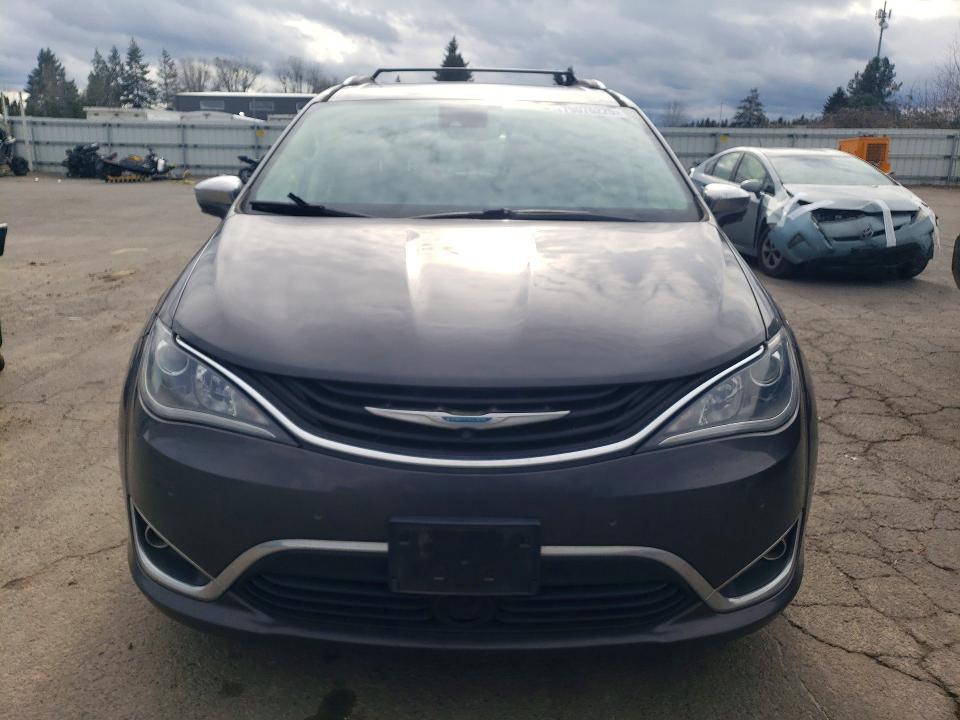 79076225 :رقم المزاد ، 2C4RC1N79JR339793 vin ، 2018 Chrysler Pacifica مزاد بيع
