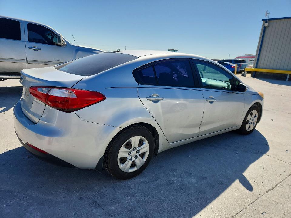 Продажа на аукционе авто 2015 Kia Forte, vin: KNAFK4A68F5427756, номер лота: 79718675