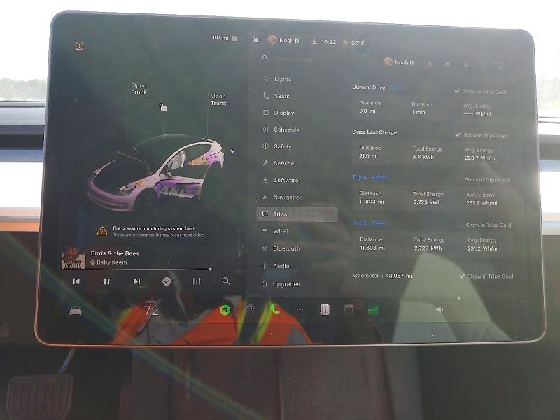 Продажа на аукционе авто 2023 Tesla Model 3, vin: 5YJ3E1EA0PF414784, номер лота: 46300416