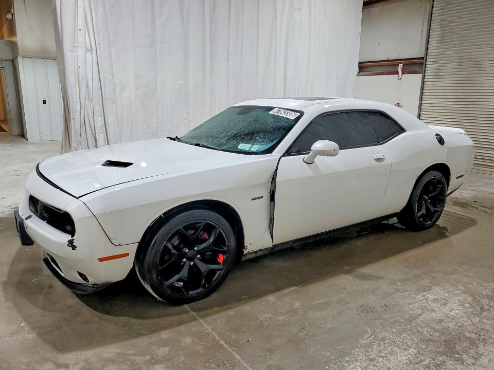 Auction sale of the 2015 Dodge Challenger, vin: 2C3CDZBT4FH906271, lot number: 47843306