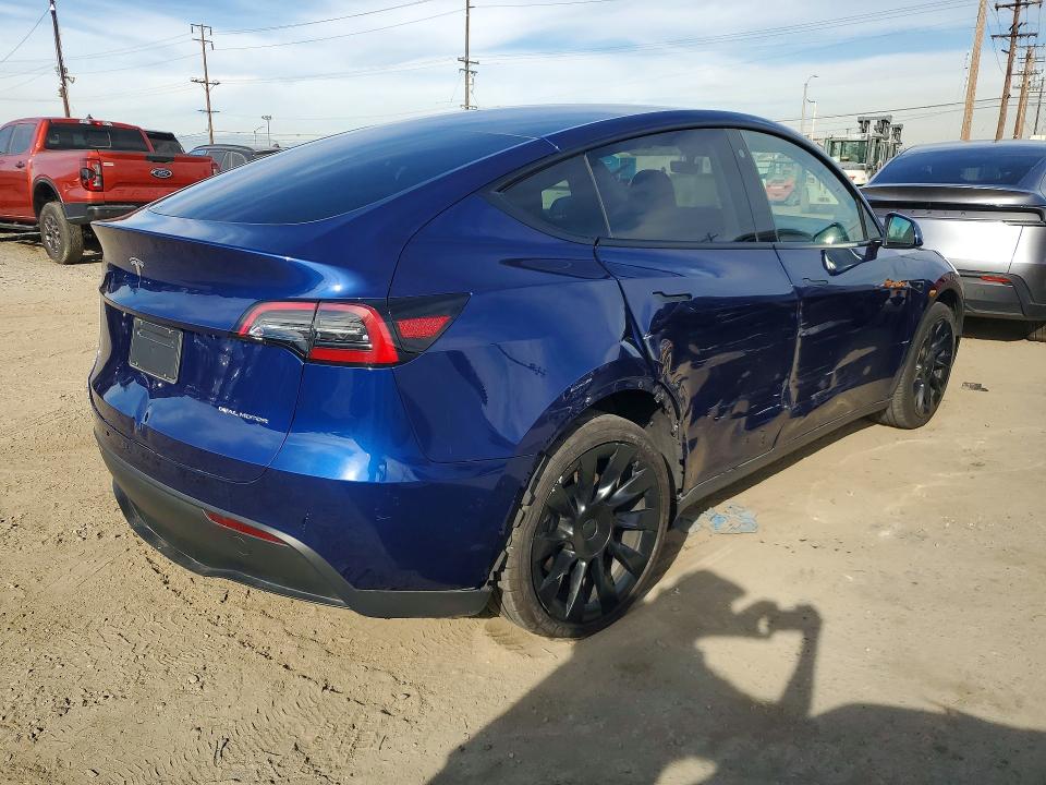 Продажа на аукционе авто 2023 Tesla Model Y, vin: 7SAYGAEE2PF666848, номер лота: 46338696