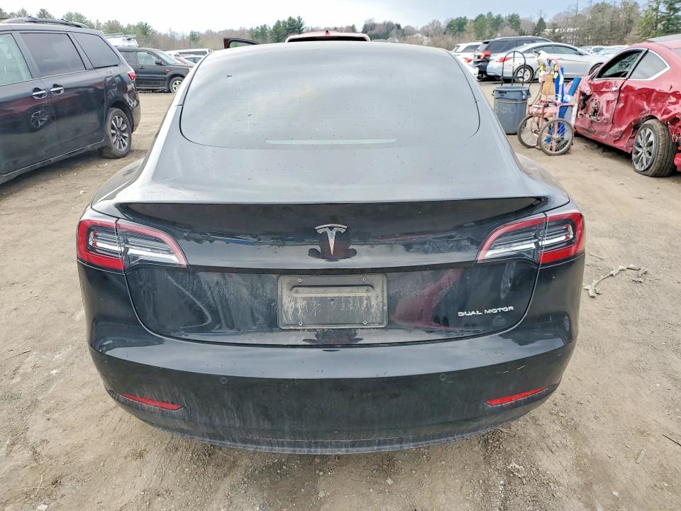 41975536 :رقم المزاد ، 5YJ3E1EB3MF858732 vin ، 2021 Tesla Model 3 مزاد بيع