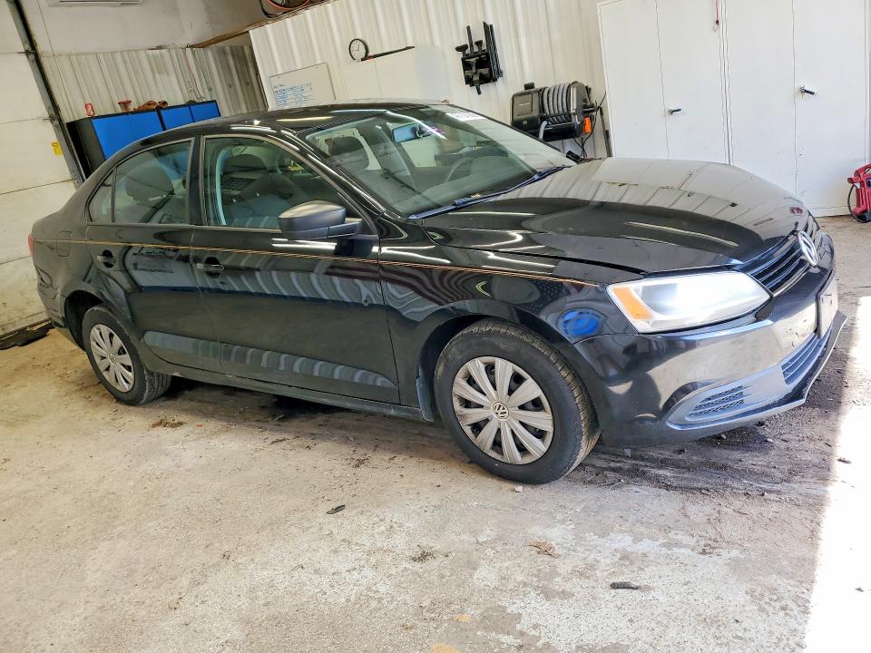 47737086 :رقم المزاد ، 3VW2K7AJXEM398810 vin ، 2014 Volkswagen Jetta مزاد بيع