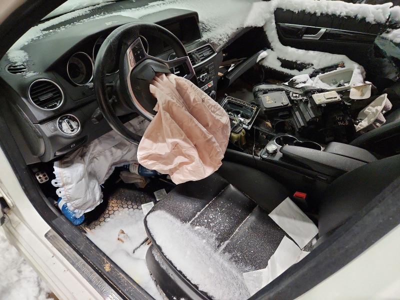 2012 Mercedes-benz C მანქანა იყიდება აუქციონზე, vin: WDDGF8BBXCA676552, აუქციონის ნომერი: 76060355