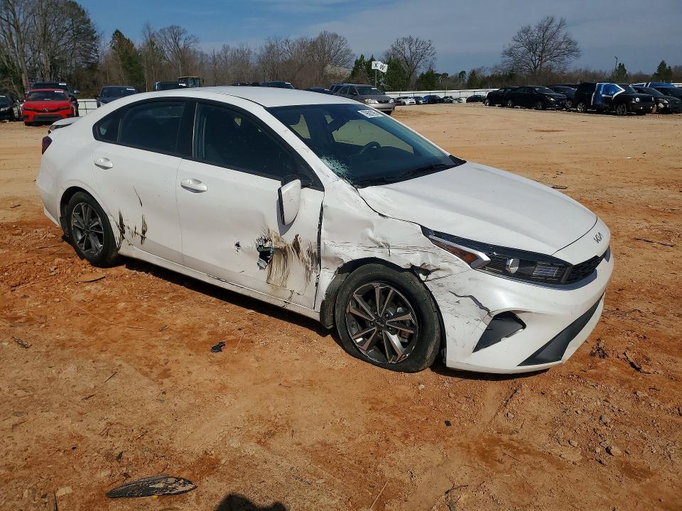 79681295 :رقم المزاد ، 3KPF24AD6RE793631 vin ، 2024 Kia Forte مزاد بيع