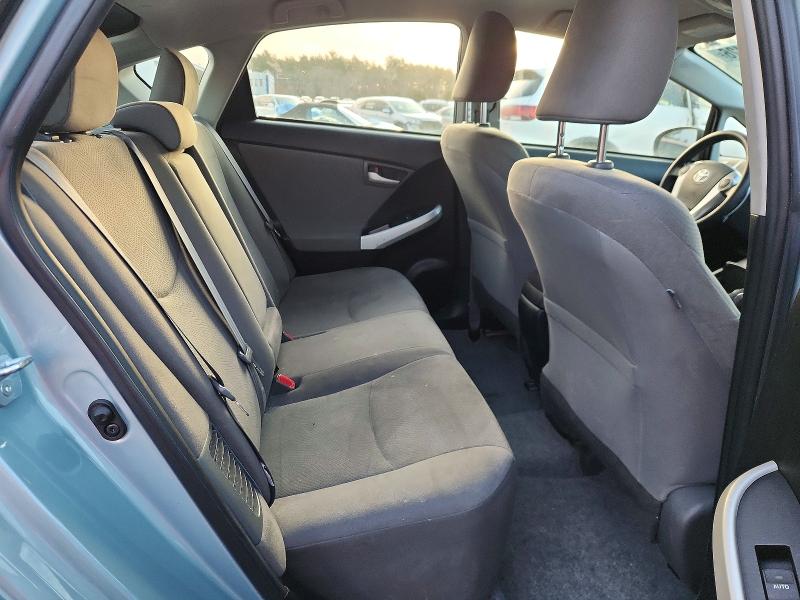 42043426 :رقم المزاد ، JTDKN3DU9F1995888 vin ، 2015 Toyota Prius مزاد بيع