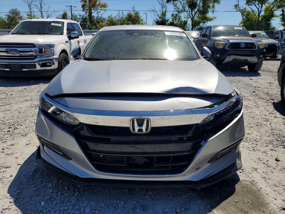 47059186 :رقم المزاد ، 1HGCV1F53KA098026 vin ، 2019 Honda Accord مزاد بيع