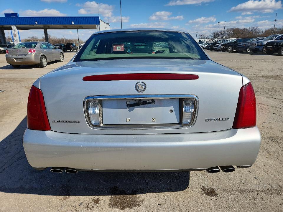 45766256 :رقم المزاد ، 1G6KD54Y3YU208018 vin ، 2000 Cadillac Deville مزاد بيع