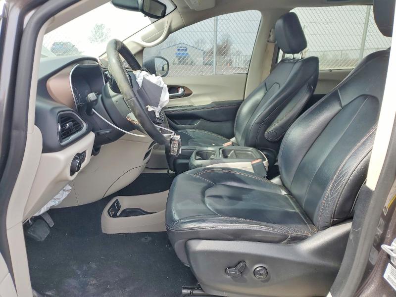 46709296 :رقم المزاد ، 2C4RC1BG2HR702515 vin ، 2017 Chrysler Pacifica مزاد بيع
