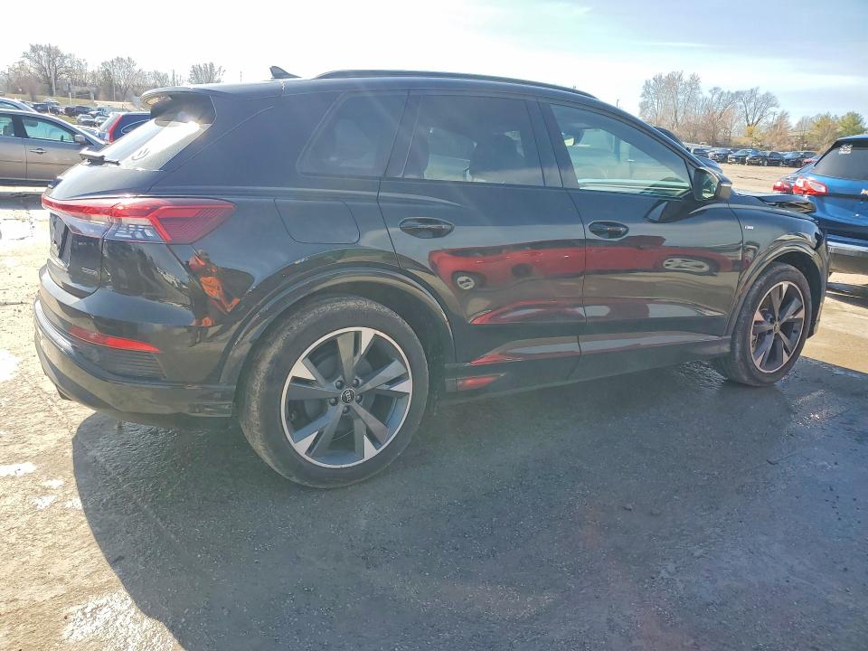 2024 Audi Q4 E-tron მანქანა იყიდება აუქციონზე, vin: WA1LUBFZ8RP041333, აუქციონის ნომერი: 79317085