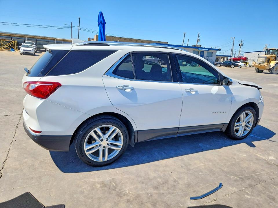 2018 Chevrolet Equinox მანქანა იყიდება აუქციონზე, vin: 2GNAXMEV2J6317614, აუქციონის ნომერი: 47082936