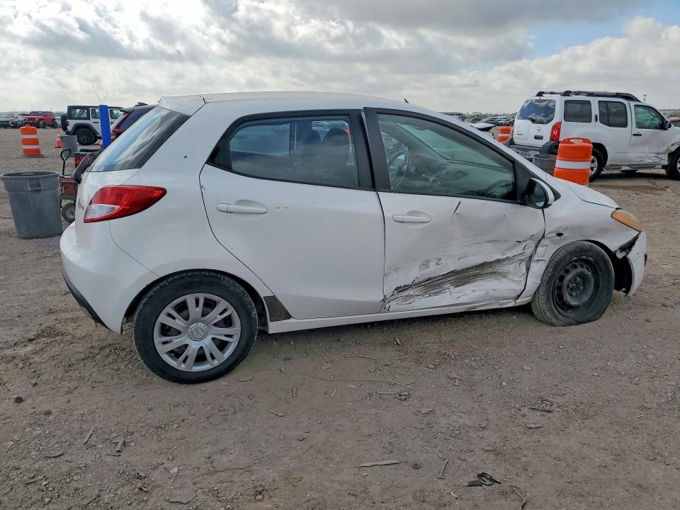 79586485 :رقم المزاد ، JM1DE1KY1C0144558 vin ، 2012 Mazda Mazda 2 مزاد بيع