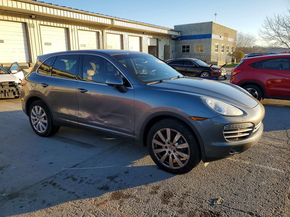 2014 Porsche Cayenne მანქანა იყიდება აუქციონზე, vin: WP1AA2A29ELA90749, აუქციონის ნომერი: 46818626