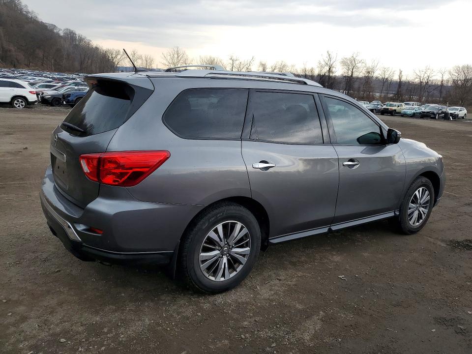 Продажа на аукционе авто 2018 Nissan Pathfinder, vin: 5N1DR2MN0JC655120, номер лота: 46008666