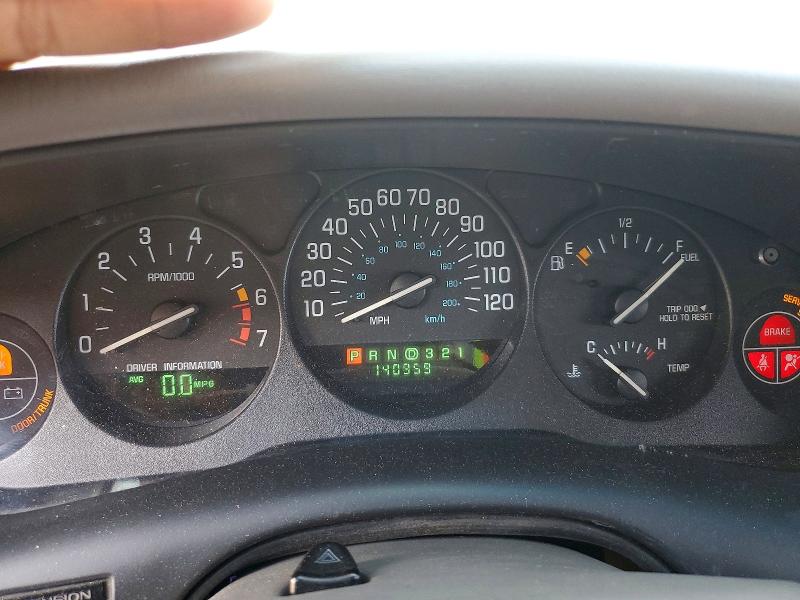 45653746 :رقم المزاد ، 2G4WF551221107772 vin ، 2002 Buick Regal مزاد بيع