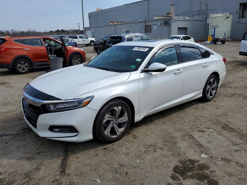 47869166 :رقم المزاد ، 1HGCV1F59JA126622 vin ، 2018 Honda Accord مزاد بيع