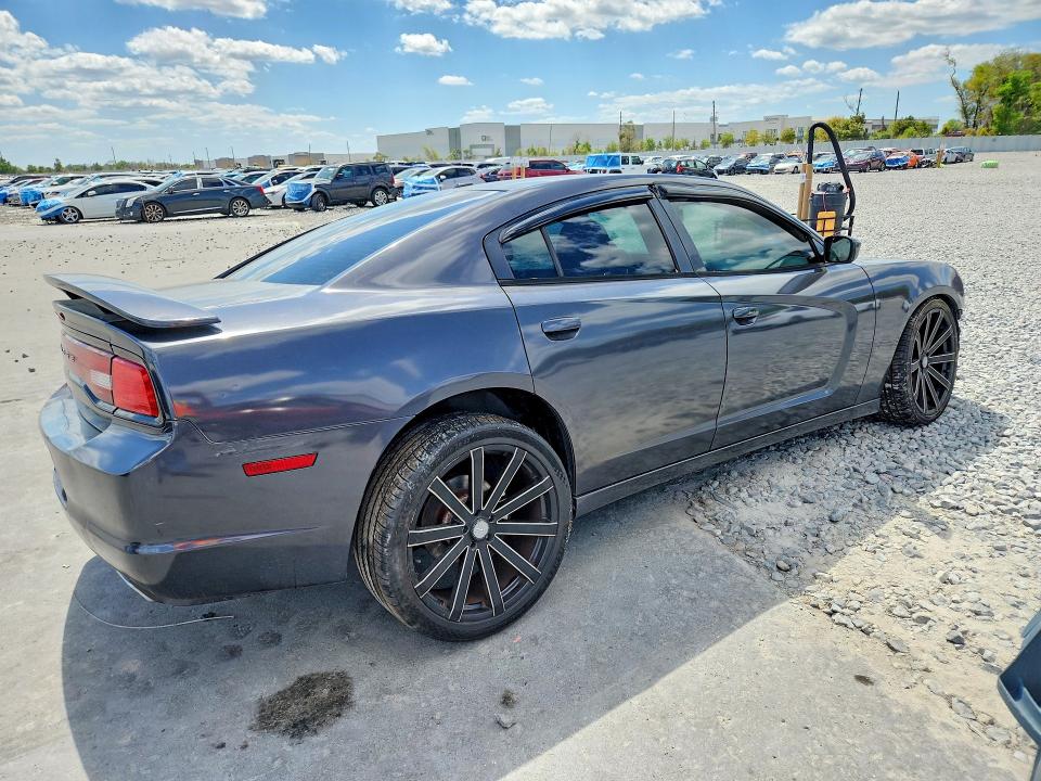46643486 :رقم المزاد ، 2C3CDXHG4EH100623 vin ، 2014 Dodge Charger مزاد بيع