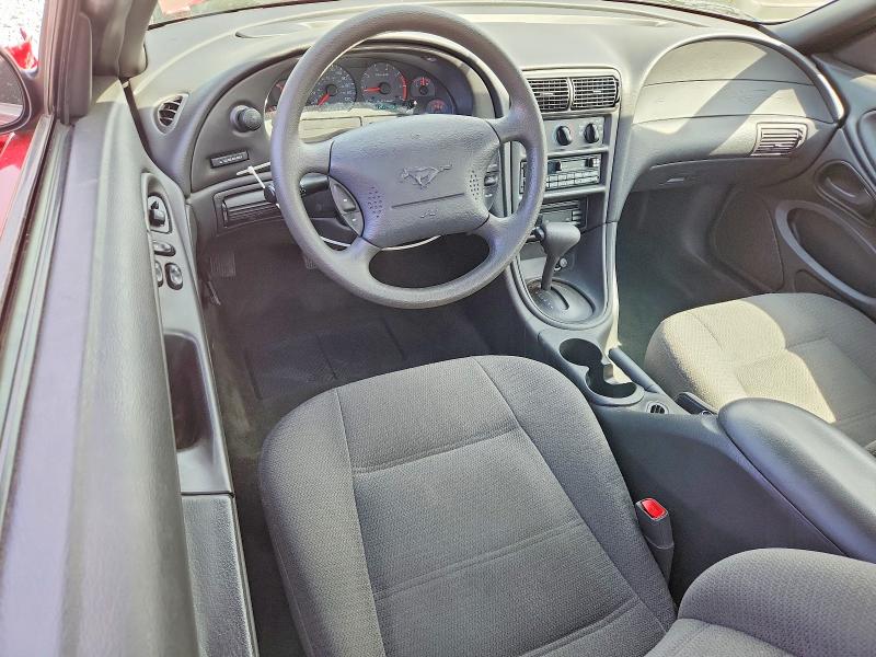 46356006 :رقم المزاد ، 1FAFP4040YF288620 vin ، 2000 Ford Mustang مزاد بيع