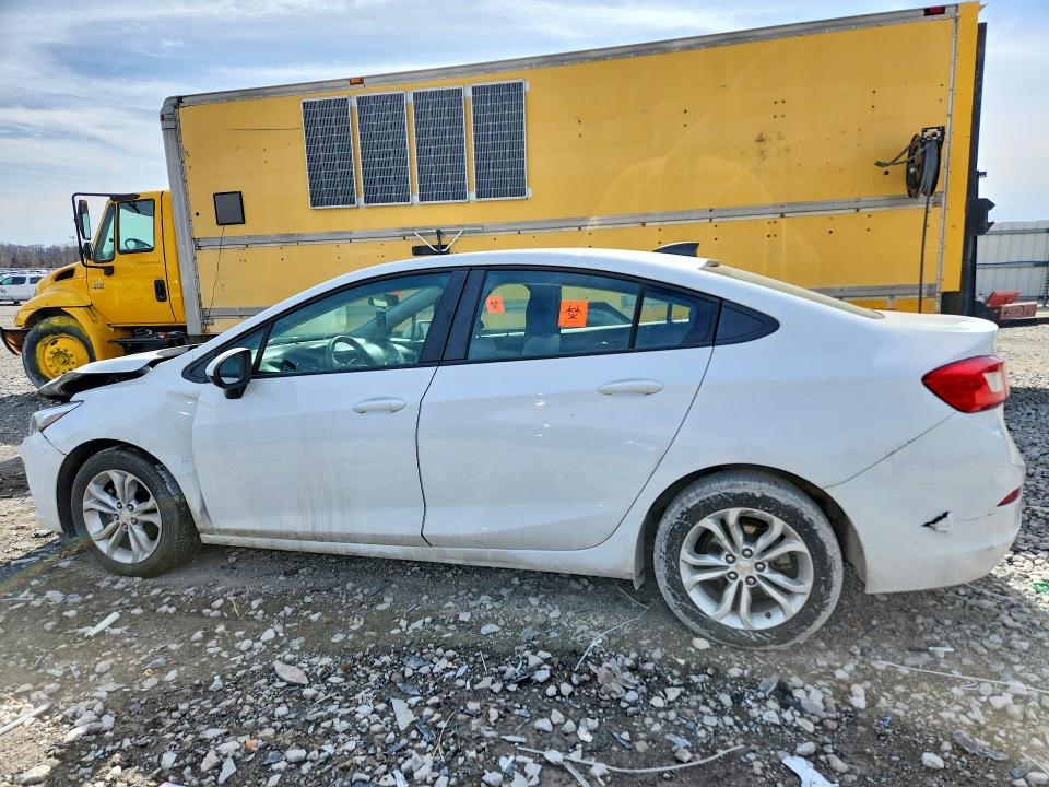 Продаж на аукціоні авто 2019 Chevrolet Cruze, vin: 1G1BC5SM8K7149711, номер лоту: 46227616