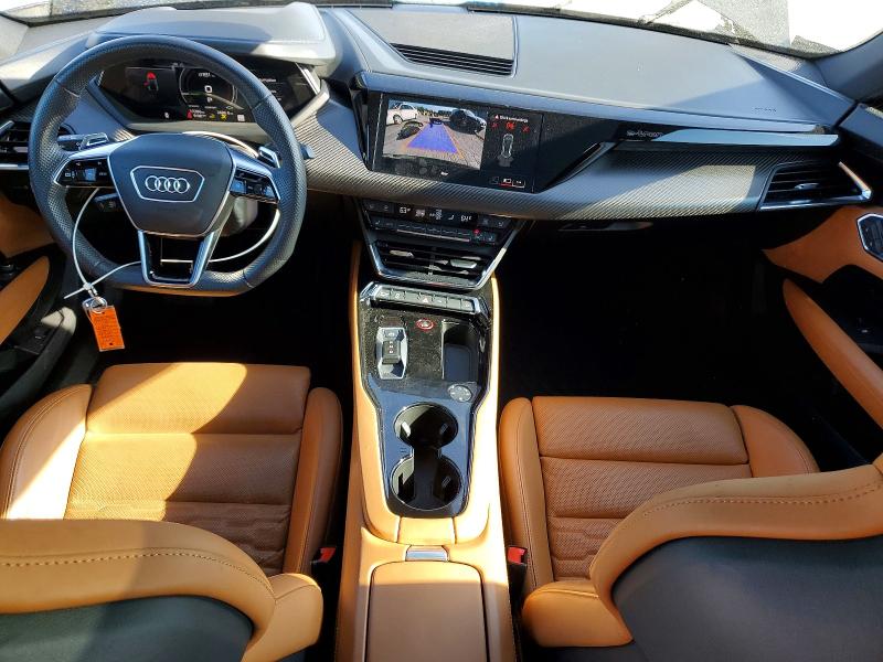 48066466 :رقم المزاد ، WAUCJBFW0N7008113 vin ، 2022 Audi E-tron Gt مزاد بيع