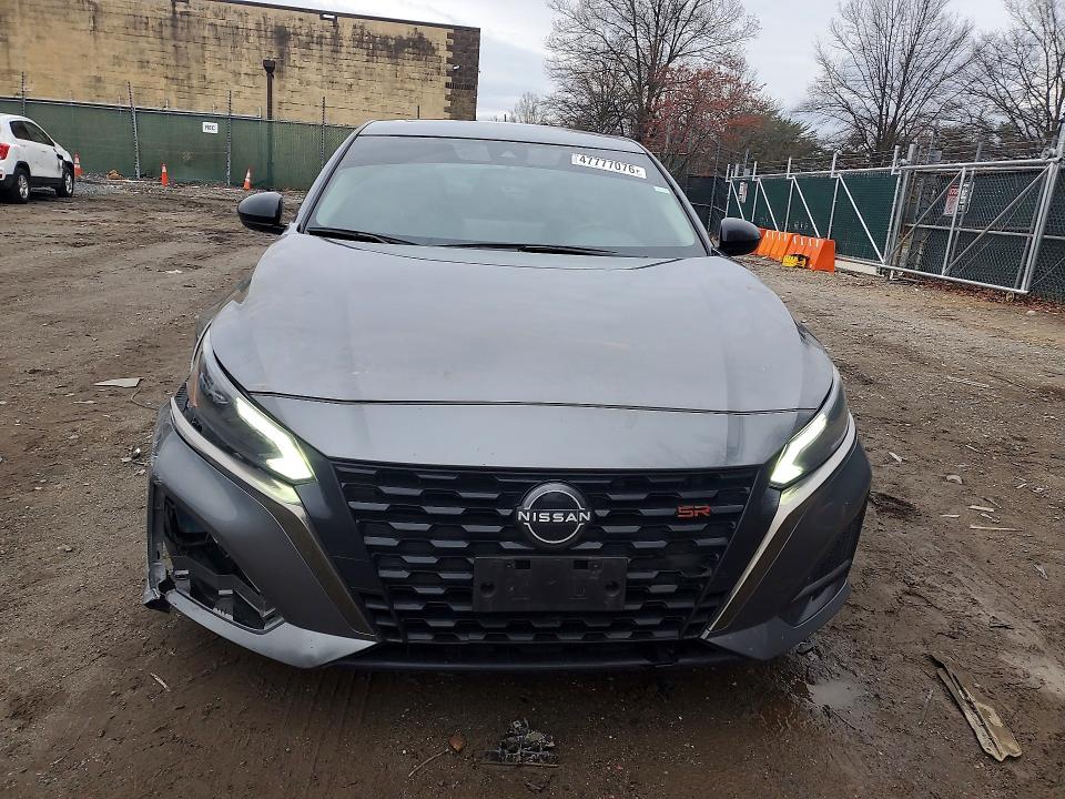 47777076 :رقم المزاد ، 1N4BL4CVXRN319250 vin ، 2024 Nissan Altima مزاد بيع