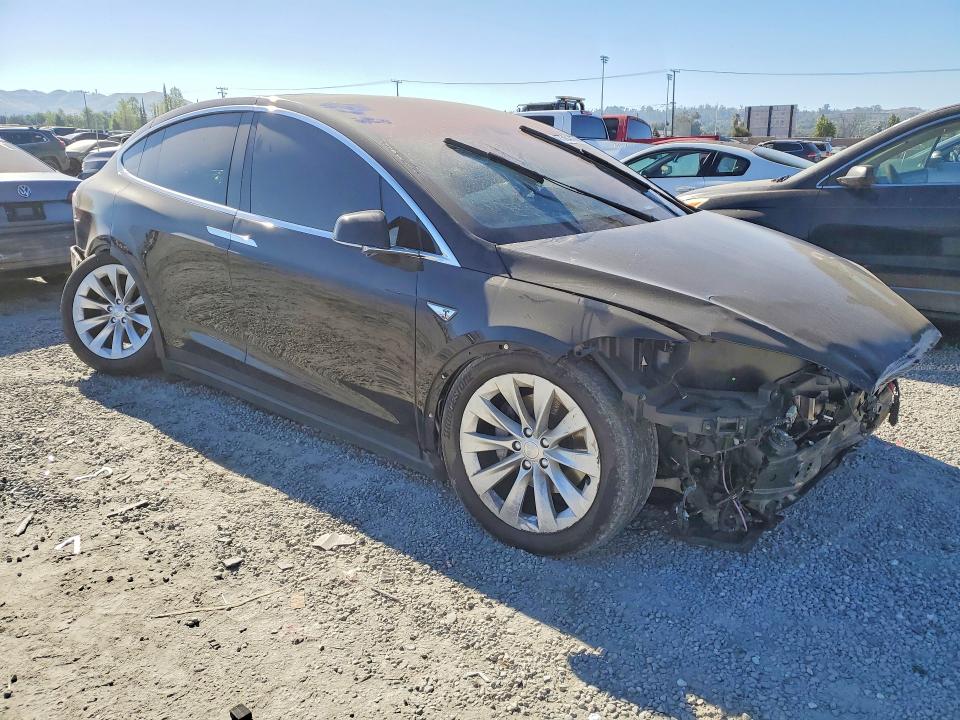 Продажа на аукционе авто 2016 Tesla Model X, vin: 5YJXCBE27GF017594, номер лота: 47564476