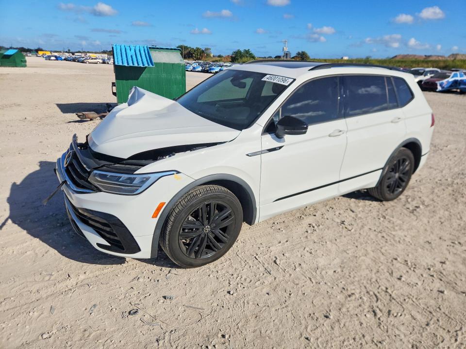 46001096 :رقم المزاد ، 3VV8B7AX6NM007302 vin ، 2022 Volkswagen Tiguan مزاد بيع