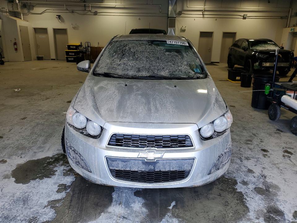 47157706 :رقم المزاد ، 1G1JA6EH2E4163695 vin ، 2014 Chevrolet Sonic مزاد بيع