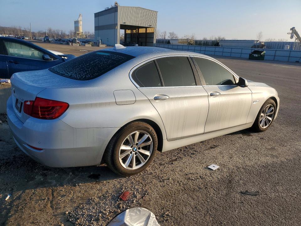 Продаж на аукціоні авто 2015 Bmw 528, vin: WBA5A7C53FD625879, номер лоту: 41986616