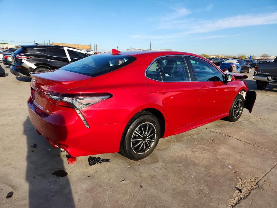 Продаж на аукціоні авто 2021 Toyota Camry, vin: 4T1G11AK5MU496134, номер лоту: 46452516